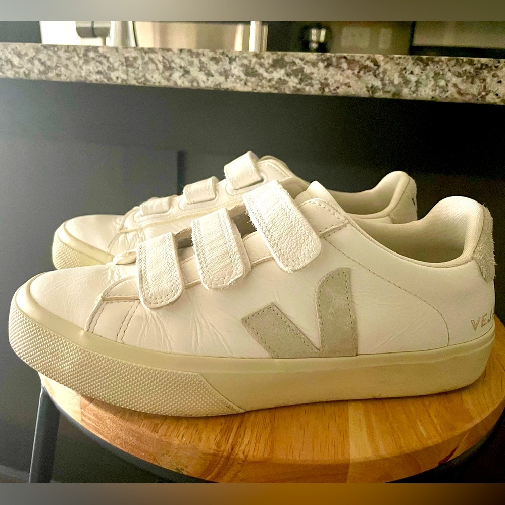 Shoes Sneakers Veja Size 7,5 (38) leather, original.